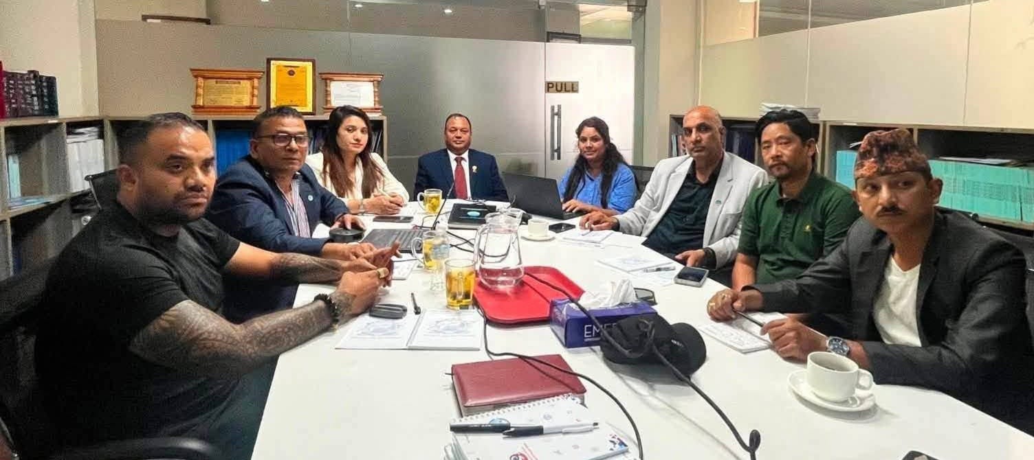 बाढीबाट समस्यामा परेकालाई एनआरएनएको मलम,५ करोड बराबरको राहत, राहत वितरण र उद्धारमा पदाधिकारीहरु आफैं फिल्डमा