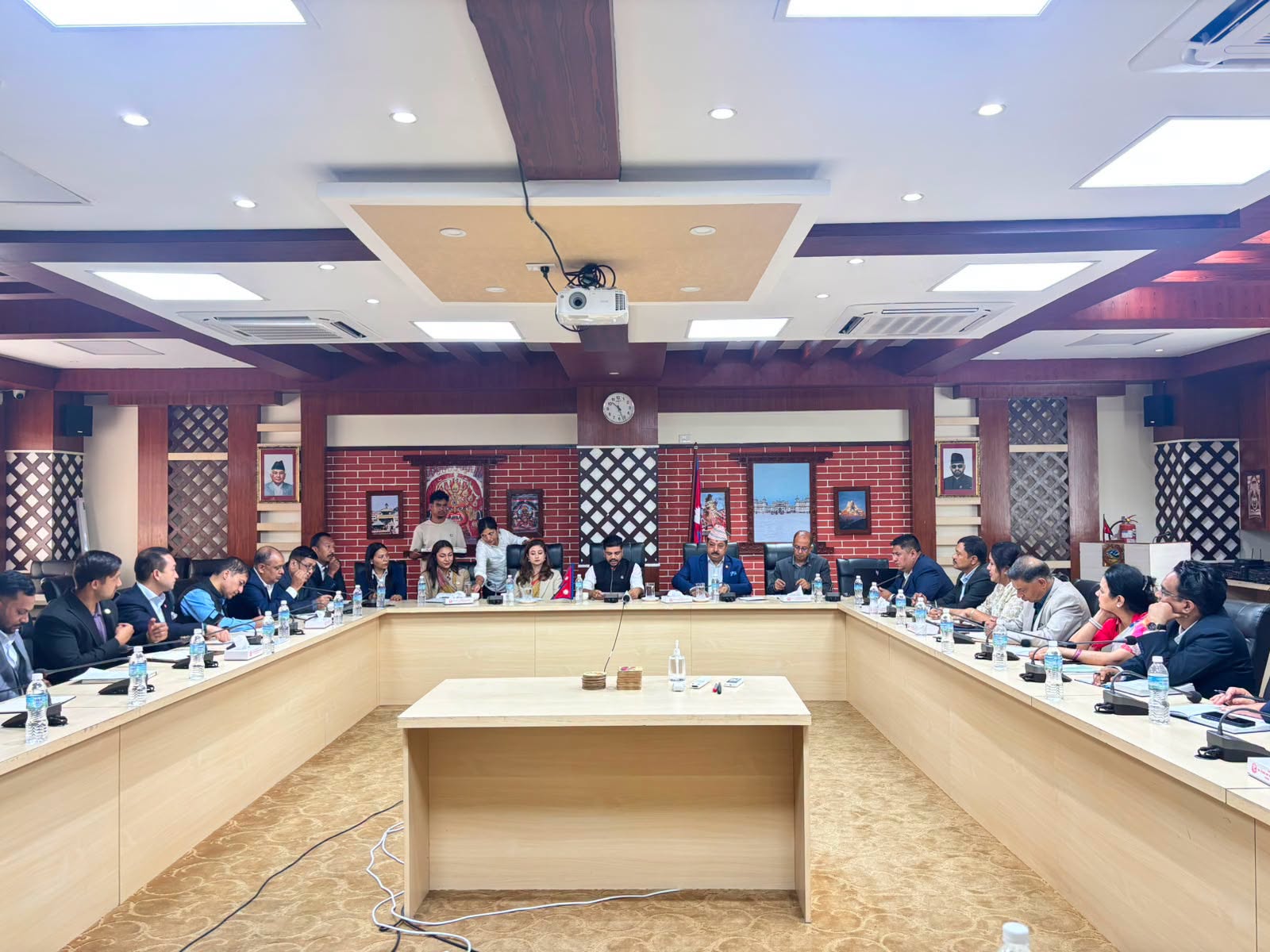 युवालाई रोजगारीसँग प्रत्यक्ष जोड्न श्रम मन्त्रालय र निजी क्षेत्रबीच छलफल