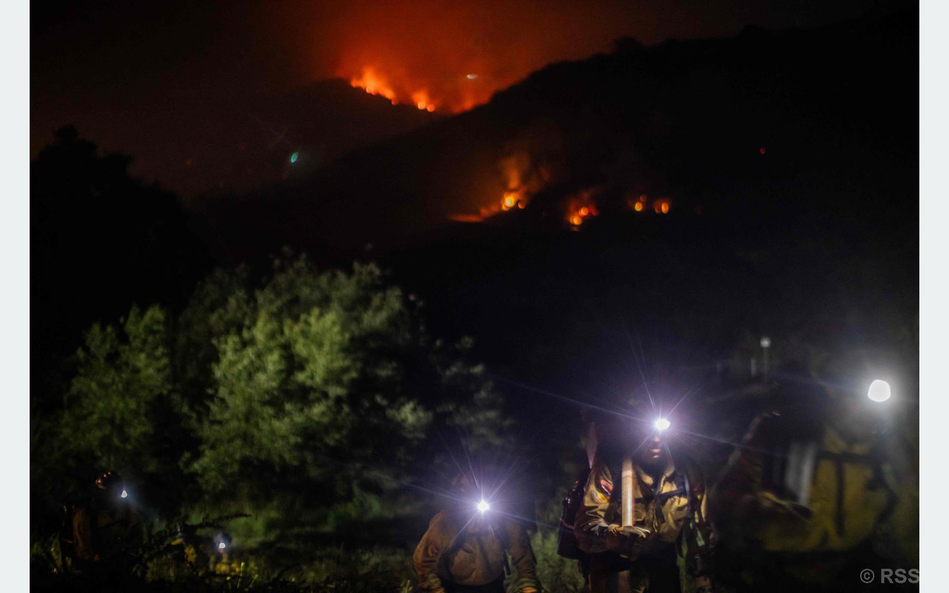 सिमी भ्यालीमा डढेलोको कहर, हजारौँ विस्थापित हुने जोखिम