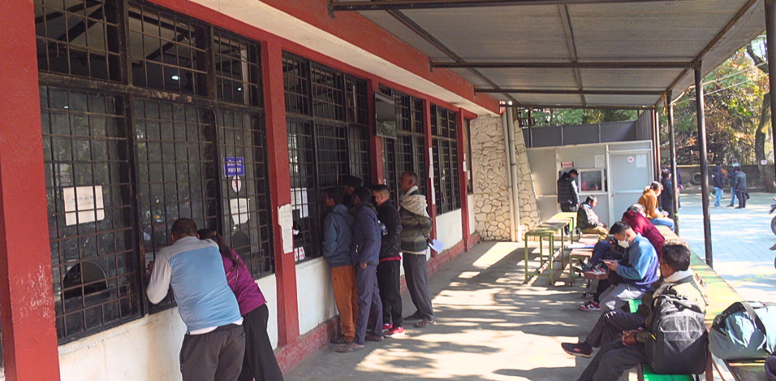 खाडी युद्धले रोजगारी संकट, हजारौं नेपाली प्रतीक्षामा