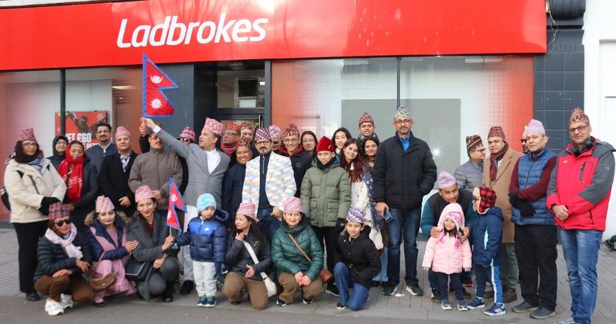 लन्डनमा नेपाली समुदायले मनाए ‘राष्ट्रिय टोपी दिवस’