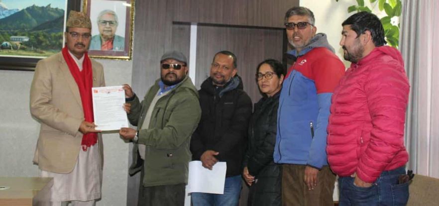 ‘विदेशमा रहेका ३० लाख नेपाली श्रमिकलाई चुनावमा मताधिकार दिइयोस्’