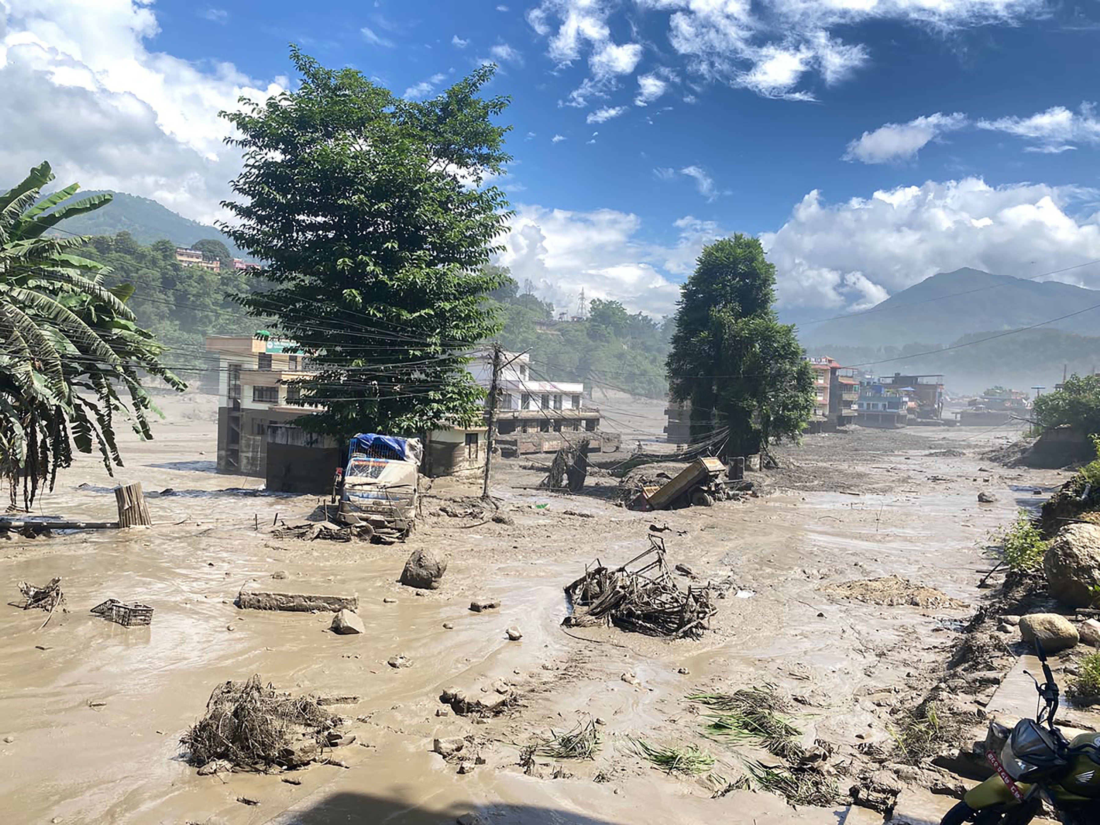 भोटेकोशी बाढीः एक हजार ४३६ शव भेटिए