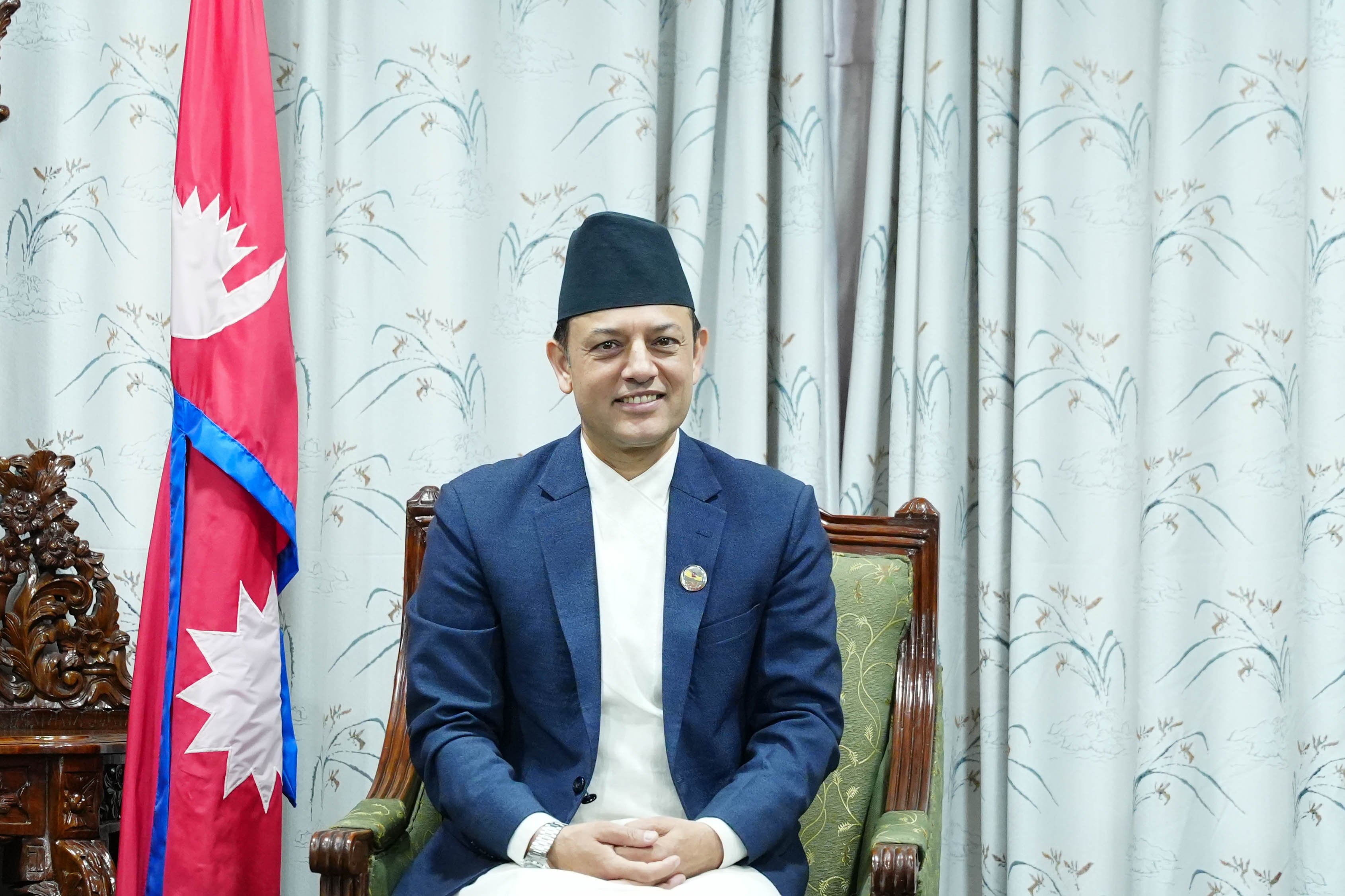 विदेशमा रहेका नेपालीलाई स्वदेश फर्किन सभामुखकाे आग्रह