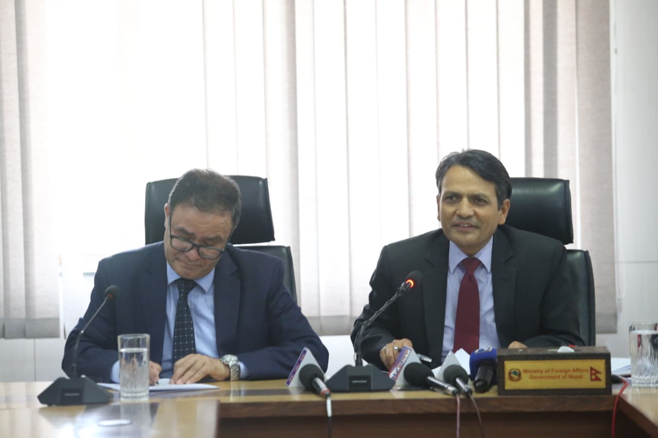 पश्चिम एसियामा रहेका नेपालीको सुरक्षा र मन्त्रालयका पछिल्ला उपलब्धिबारे परराष्ट्रको ब्रिफिङ