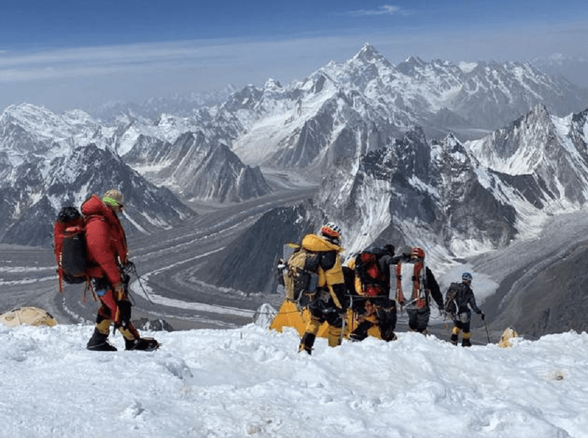 ब्रोड पिकबाट चार पर्वतारोहीको शव उठाइयो, थप एक शव उच्च क्षेत्रमा फेला