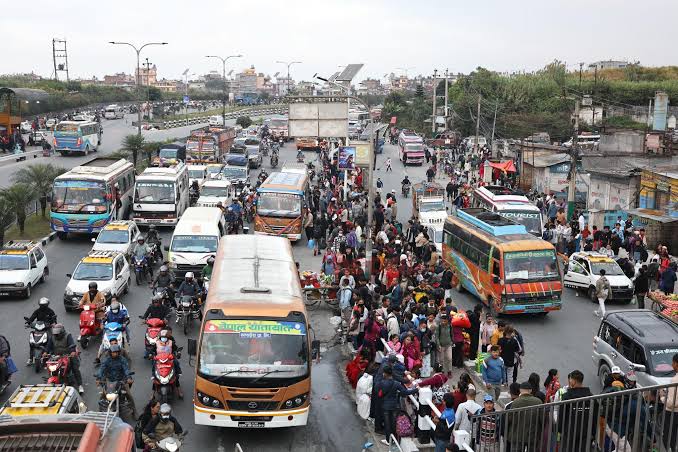 दसैँमा १५ लाख यात्रुले उपत्यका छाड्दै, व्यवस्थापनमा ट्राफिकदेखि सडक विभागसम्मको यस्तो छ तयारी
