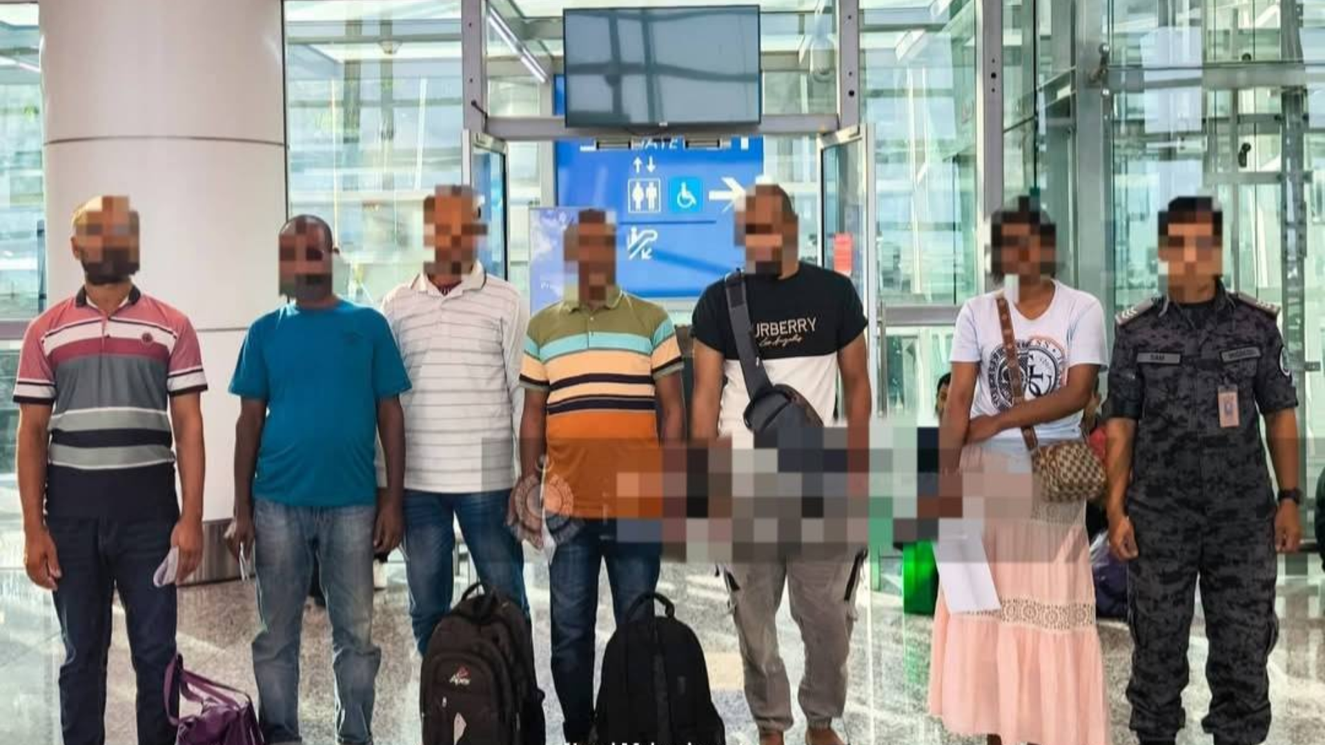 मलेसियाबाट नेपाली सहित विभिन्न देशका २१ कैदीहरुलाई देश निकाला