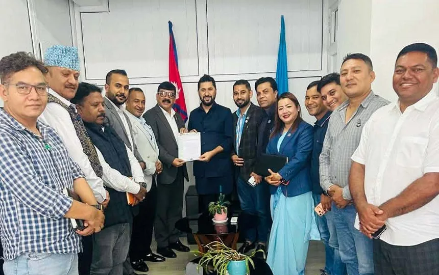 मलेसिया रोजगारीमा सिन्डिकेट खडा गर्न खोजिएको भन्दै व्यवसायीले गुहारे रवि लामिछाने