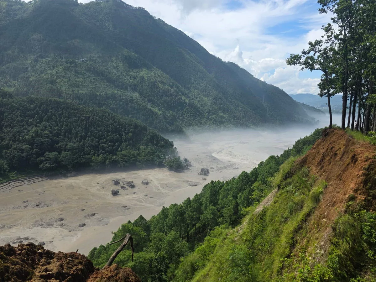 चीनले दियो सूचना : नदी थुनिएको स्थानमा अझै ताल पूरा खुलेन, जोखिम कायमै